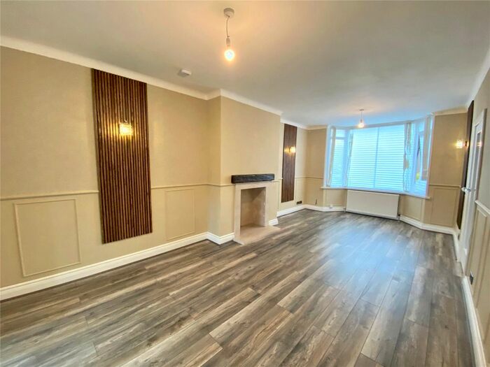 3 Bedroom Semi-Detached House To Rent In Bank Hey Lane South, Blackburn, BB1