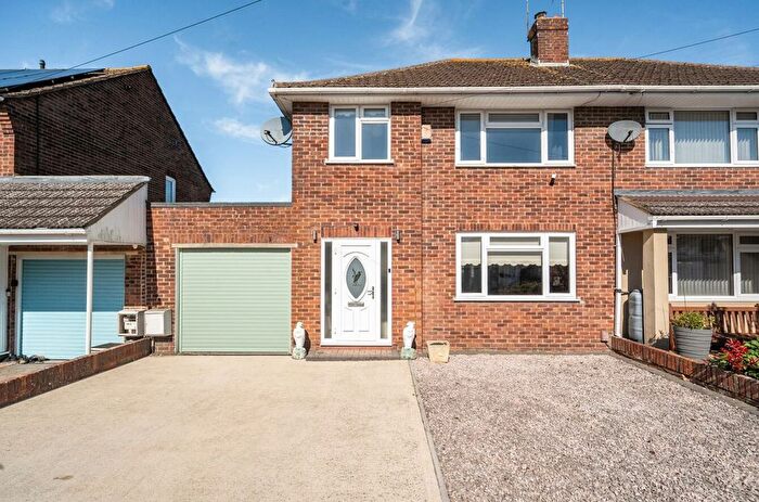 3 Bedroom Semi Detached House For Sale In Kipling Gardens, Stratton St Margaret, Swindon, SN2