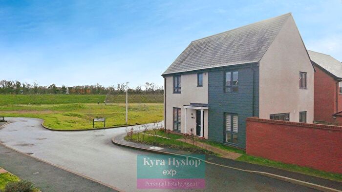 4 Bedroom Detached House For Sale In Lower Coppice, Westclyst, Exeter, EX1