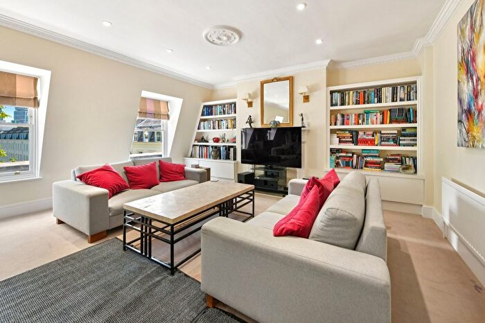 3 Bedroom Flat For Sale In Drummond Gate, Pimlico, SW1V