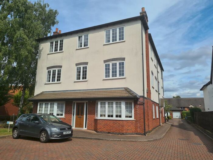 2 Bedroom Flat To Rent In Walsall Road, Four Oaks, Sutton Coldfield, B74