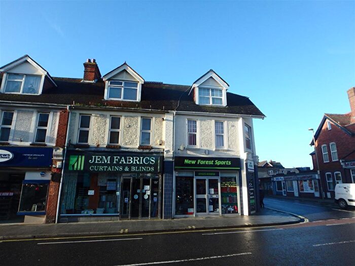 1 Bedroom Flat To Rent In Station Road, New Milton, BH25