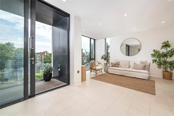 2 Bedroom Flat To Rent In Oval Road, Primrose Hill, NW1