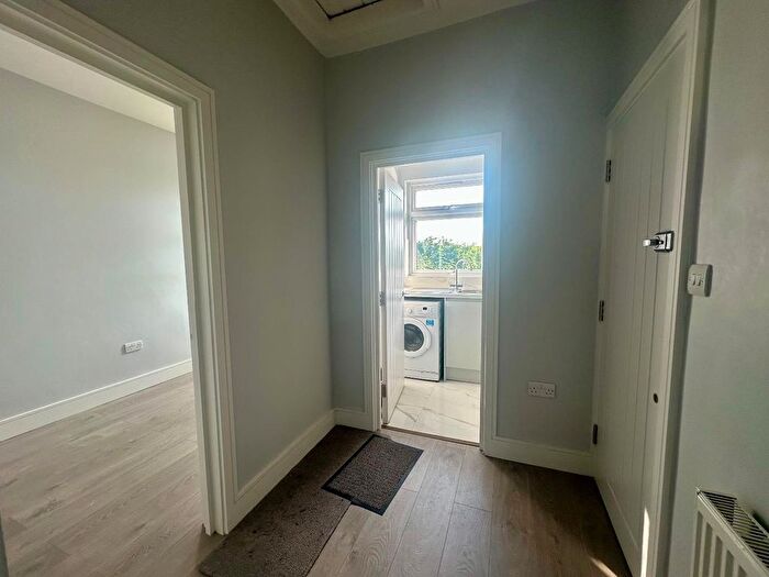 1 Bedroom Property To Rent In Selborne Road, Ilford, IG1