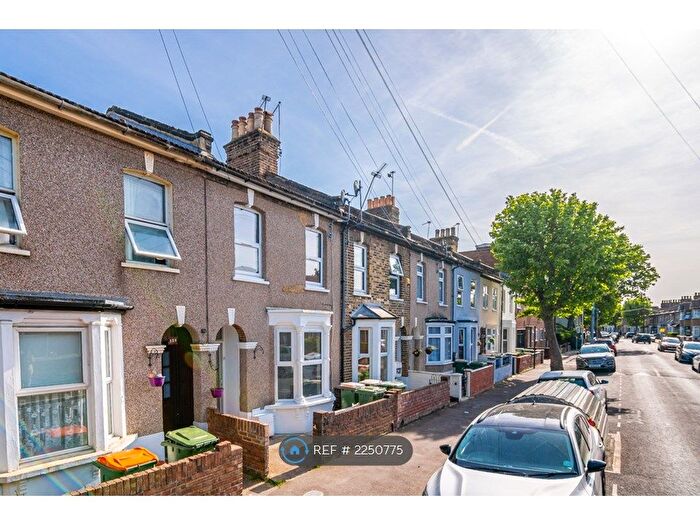 4 Bedroom Terraced House To Rent In Colegrave Road, London, E15