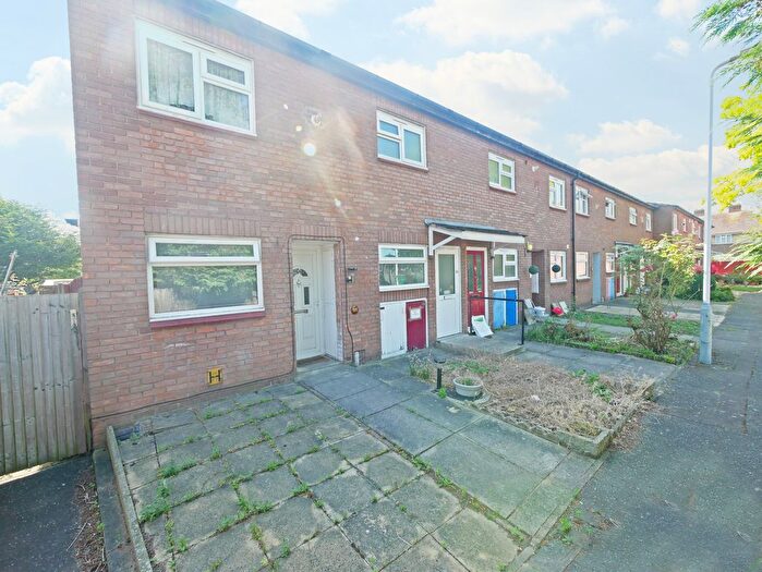 1 Bedroom Flat To Rent In Egan Way, Hayes, UB3