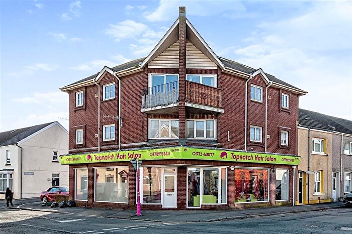 2 Bedroom Flat For Sale In Beach Street, Swansea, SA1