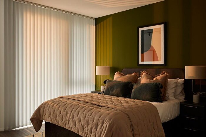 1 Bedroom Flat To Rent In Flat, Mitre Yard, - Scrubs Lane, London, NW10