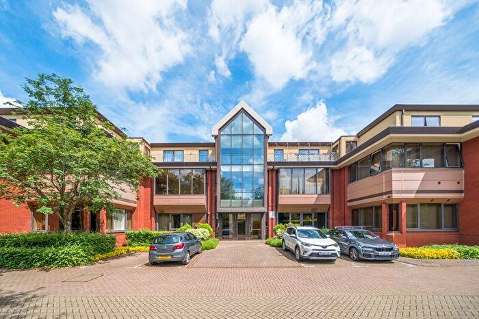 1 Bedroom Apartment To Rent In Catteshall Lane, Godalming, GU7