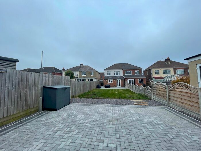 3 Bedroom Property To Rent In Manor Road North, Southampton SO19