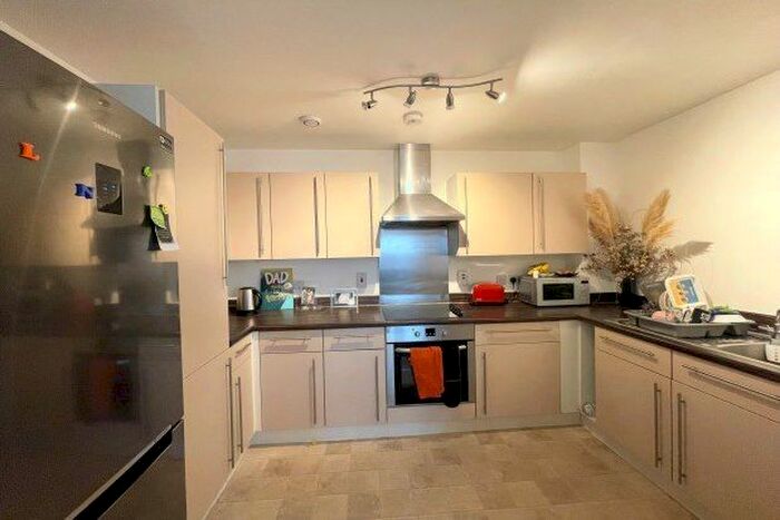 2 Bedroom Flat To Rent In Academy Way, Dagenham RM8