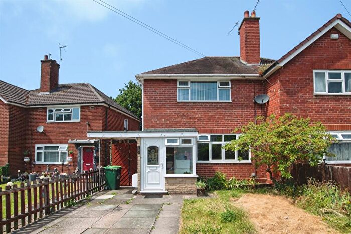 3 Bedroom Semi-Detached House For Sale In Canterbury Road, West Bromwich, B71