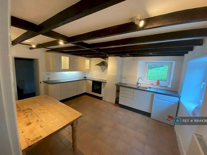 4 Bedroom Detached House To Rent In Hartland, Hartland, EX39