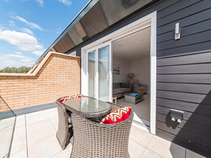 4 Bedroom Terraced House To Rent In Maine Street, Reading, RG2