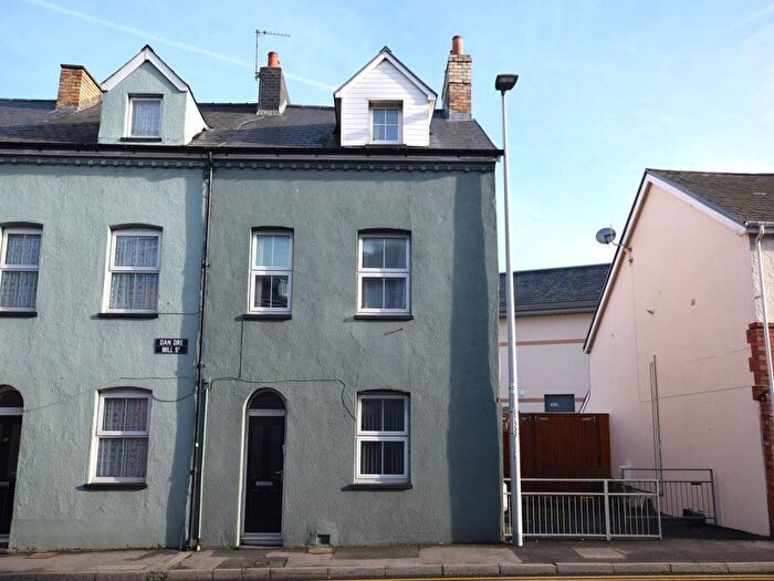 2 Bedroom Flat To Rent In Mill Street, Aberystwyth, Ceredigion, SY23