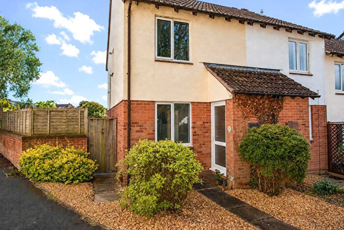 2 Bedroom End Of Terrace House For Sale In Chestnut Way, Honiton, EX14