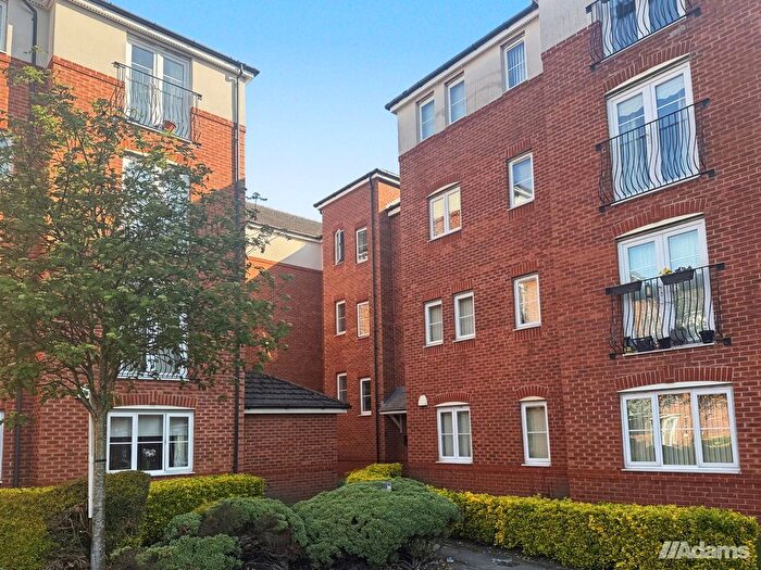 2 Bedroom Flat For Sale In St Michaels View, Widnes, WA8