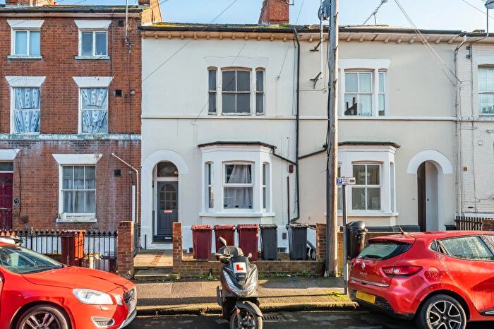 3 Bedroom Apartment To Rent In Waylen Street, Reading, RG1