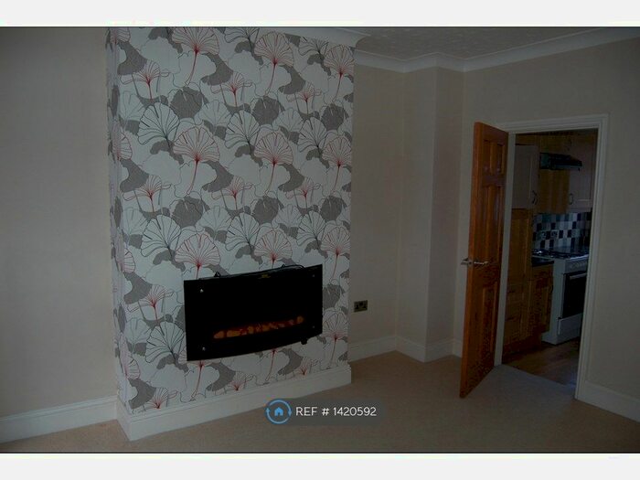 2 Bedroom Terraced House To Rent In Clivedale Avenue, Hull, HU5