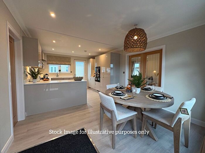 2 Bedroom Mobile/park Home For Sale In The Reeds, Allhallows, Rochester, ME3