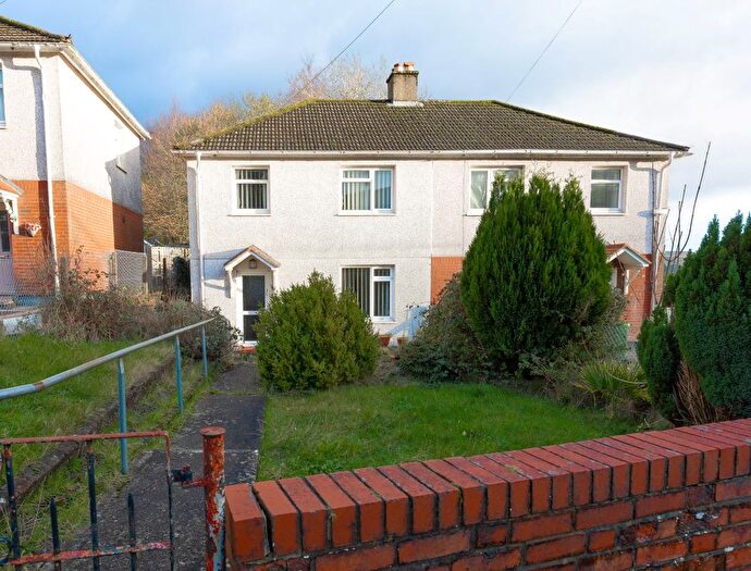 3 Bedroom Terraced House For Sale In Trinant Terrace, Pentwyn Crumlin, Newport, Gwent, NP11
