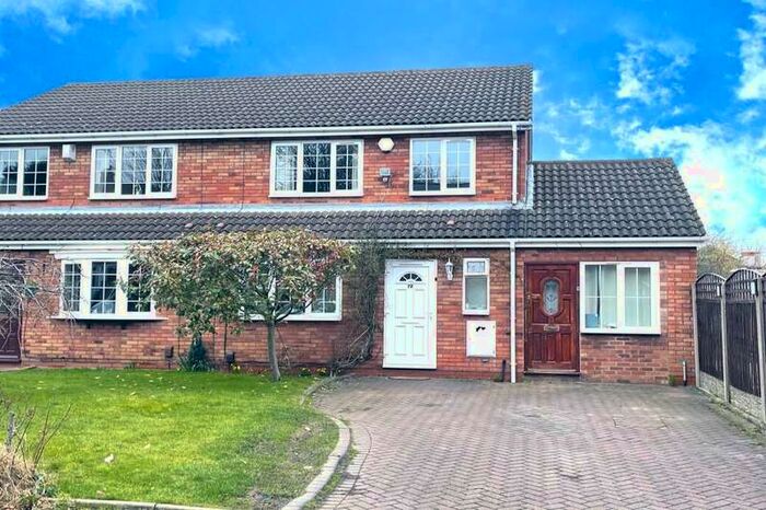 4 Bedroom Semi-Detached House To Rent In Rosemary Road, Birmingham, B33
