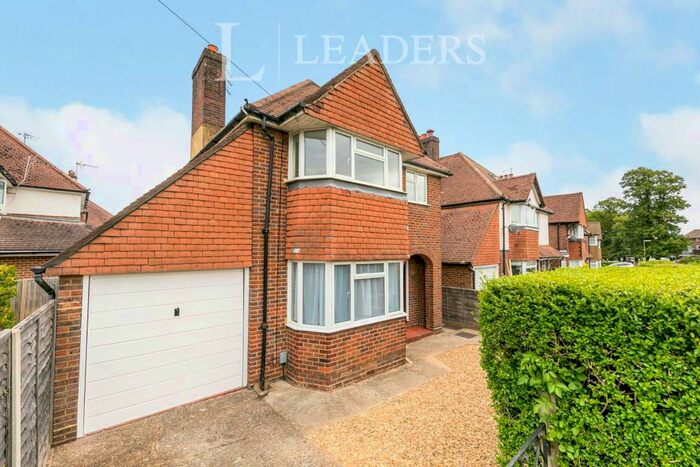 3 Bedroom Detached House To Rent In Stoughton Area, Guildford, GU2