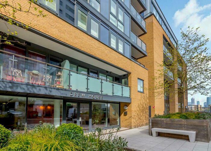 2 Bedroom Flat To Rent In Wharf Street, London, SE8