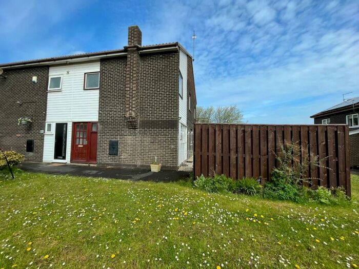 4 Bedroom Semi-Detached House To Rent In Grampian Drive, Peterlee, Durham, SR8