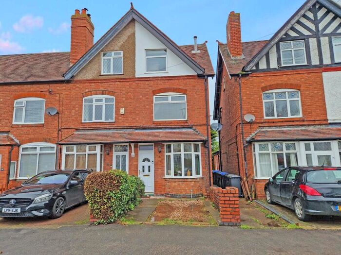 3 Bedroom End Of Terrace House For Sale In School Street, Wolston, Coventry, CV8