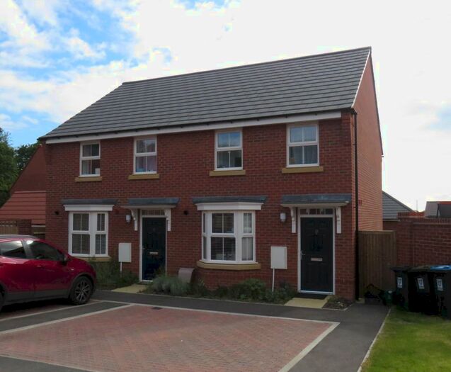 3 Bedroom Property To Rent In Burgundy Drive, Hemel Hempstead, HP2