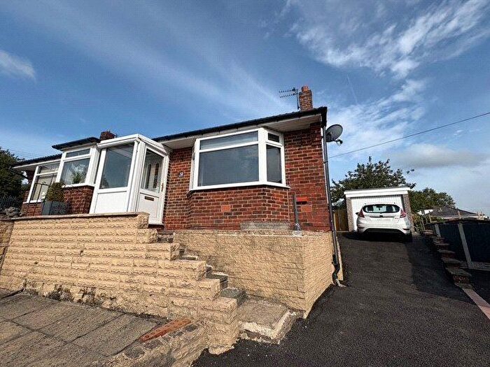 2 Bedroom Bungalow To Rent In Glabyn Avenue, Lostock, Bolton, Greater Manchester, BL6