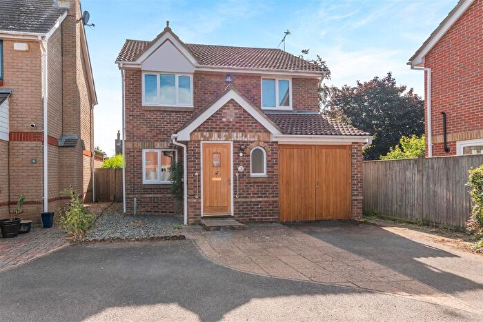 3 Bedroom Detached House For Sale In Stella Close, Marden, Tonbridge, TN12