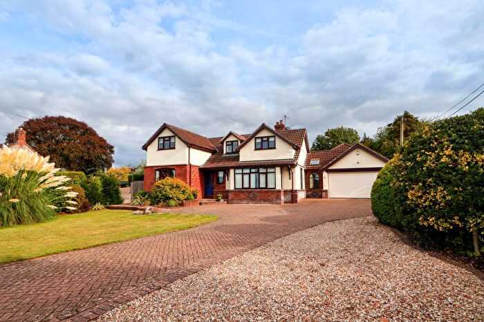4 Bedroom Detached House For Sale In Claverham Road, Yatton, BS49