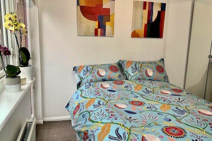 1 Bedroom Garage / Parking To Rent In Bywater Place, London, SE16