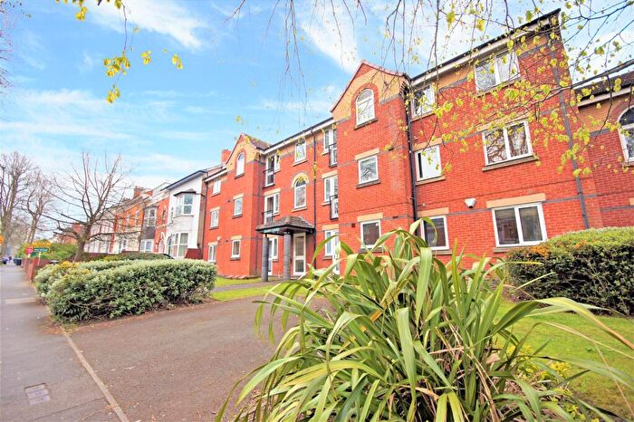 2 Bedroom Apartment To Rent In Hardy Court, Moseley, Birmingham, B13