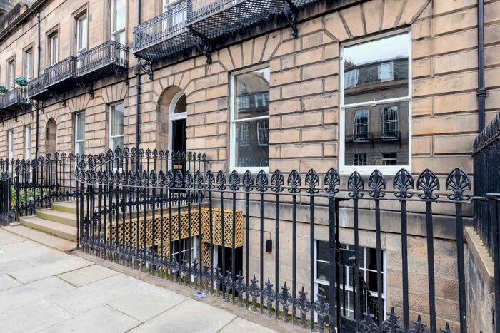 2 Bedroom Flat To Rent In Manor Place, West End, Edinburgh, EH3