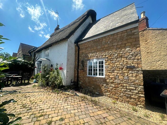 3 Bedroom Cottage For Sale In The Green, Chelveston, NN9