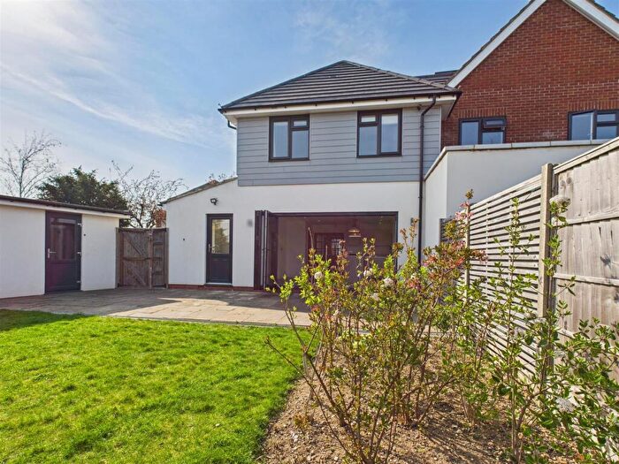 5 Bedroom House To Rent In Sandover Close, Hitchin, Hertfordshire, SG4