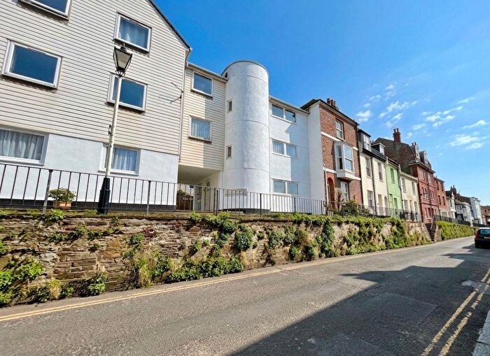 1 Bedroom Flat For Sale In Strongs Passage, Hastings, TN34