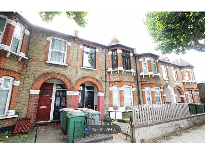 3 Bedroom Maisonette To Rent In Claude Road, London, E13