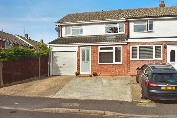 3 Bedroom Semi-Detached House For Sale In Lind Way, Park Gate, Southampton, Hampshire, SO31