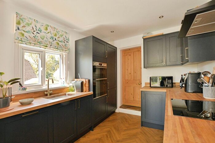 3 Bedroom Semi-Detached House For Sale In Faversham Road, Boughton Lees, Ashford, Kent, TN25