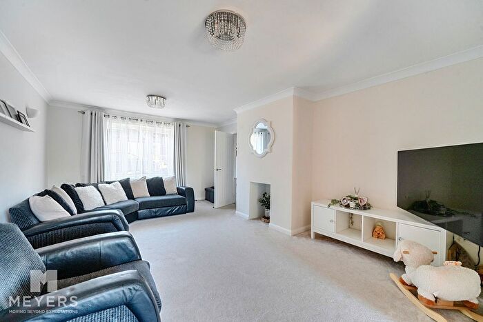4 Bedroom Detached House For Sale In Blaney Way, Wimborne, BH21