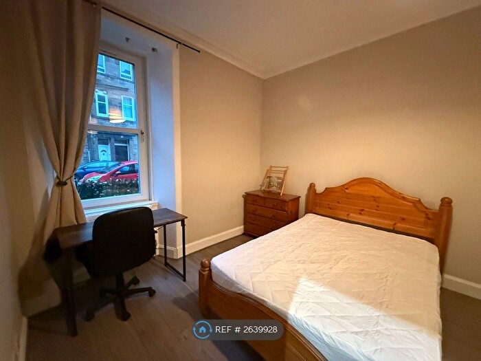 1 Bedroom Flat To Rent In Restalrig Road South, Edinburgh, EH7
