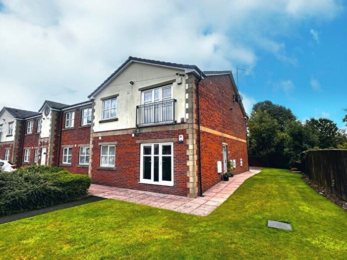 2 Bedroom Flat For Sale In Bradford Road, East Bierley, Bradford, BD4