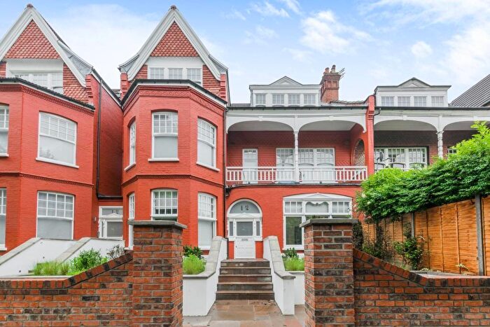 2 Bedroom Apartment To Rent In Queens Avenue, Muswell Hill, London, N10