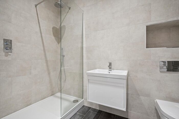 1 Bedroom Flat For Sale In Flat G Mary Kennedy House, Broadway Didcot, OX11
