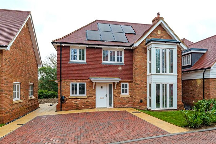 5 Bedroom Detached House For Sale In The Old Rectory, Church Hill, Eythorne, CT15