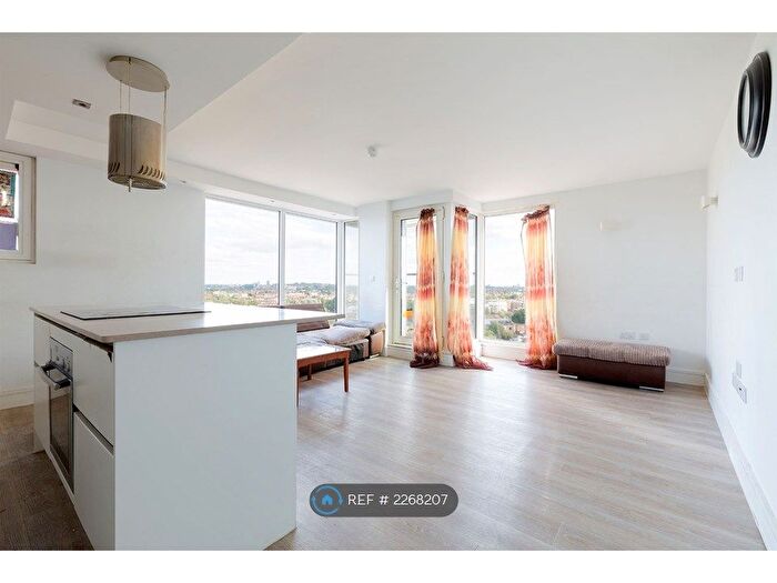 2 Bedroom Flat To Rent In Premier House, Edgware, HA8